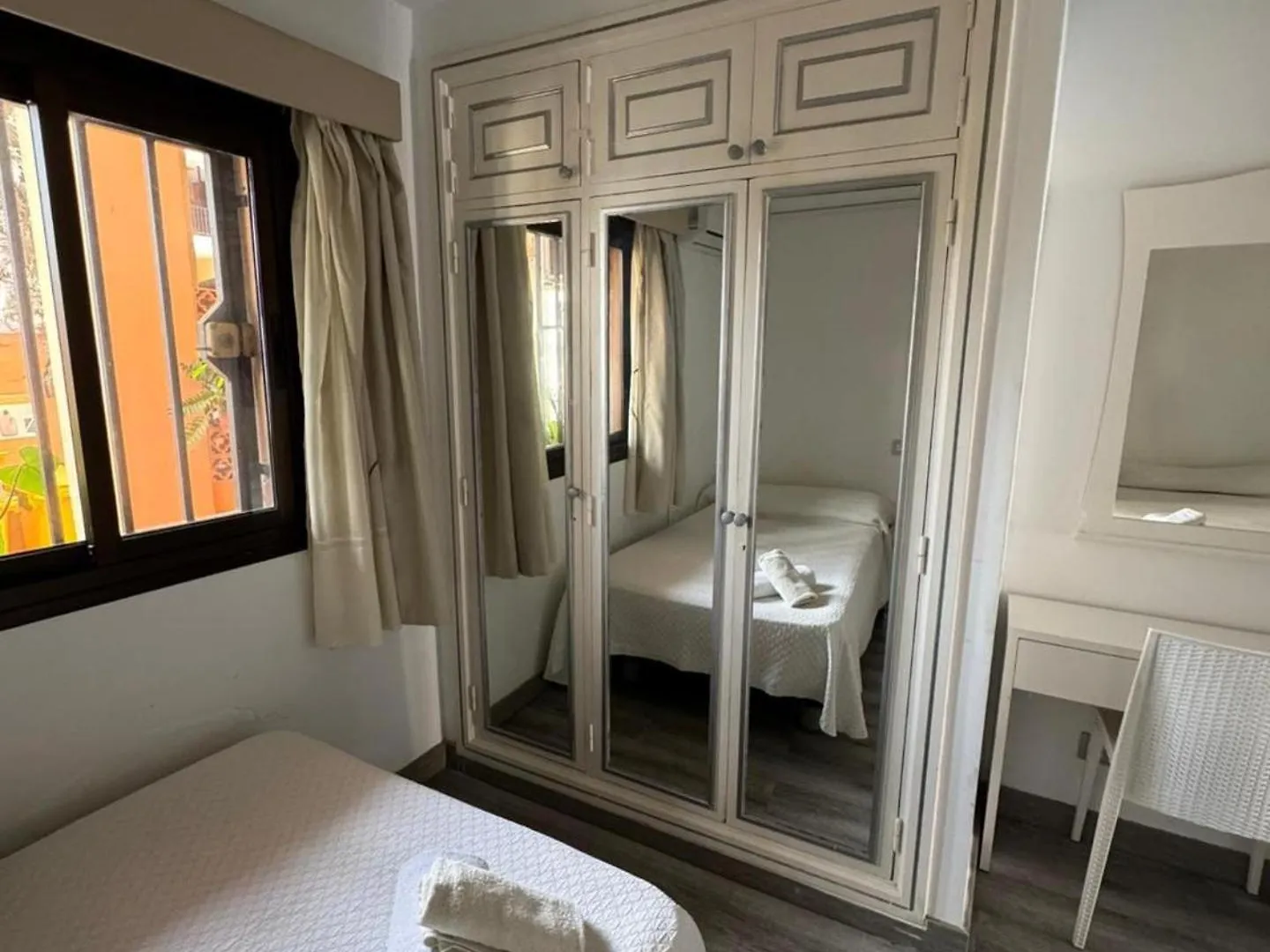 Las Americas 1-Bed Apt Sleeps 5 Pool Parking بلايا ذي لاس أميريكاس 0*,  إسبانيا